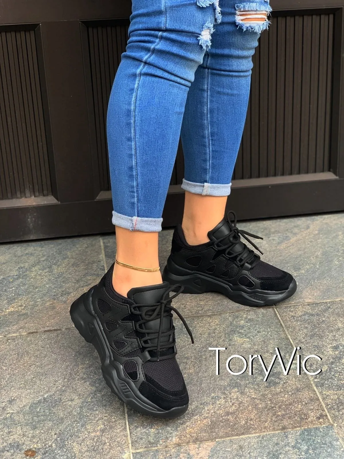 Tenis de mujer – Venecia todo negro (ultimas tallas)