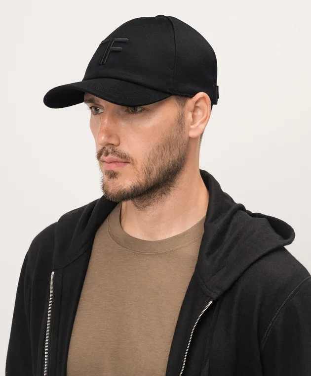 Tom Ford Black cashmere cap with TF logo embroidery