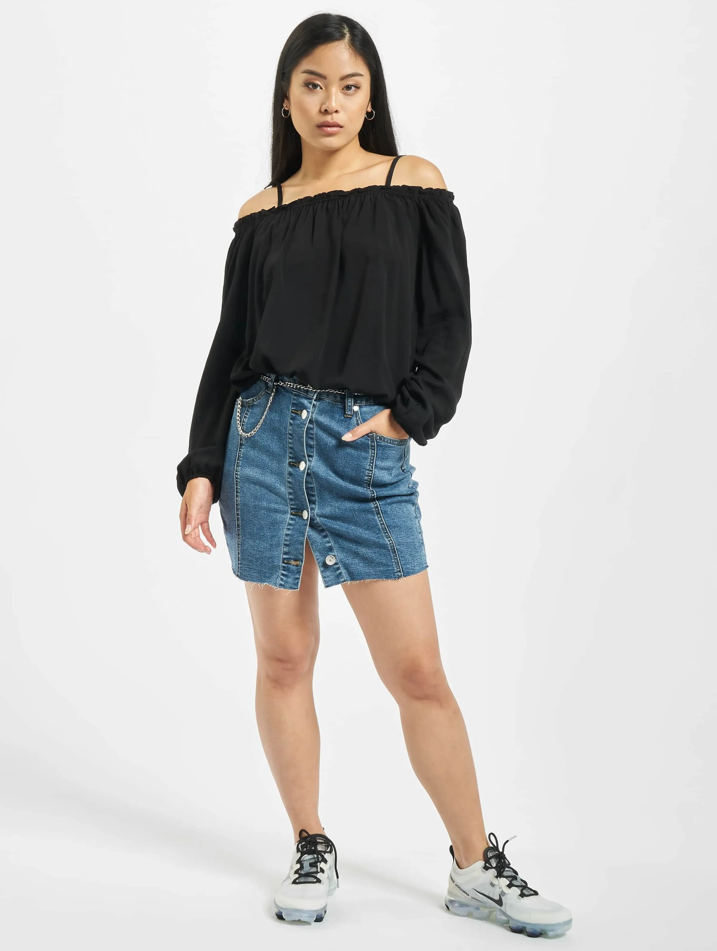 Urban Classics Cold Shoulder