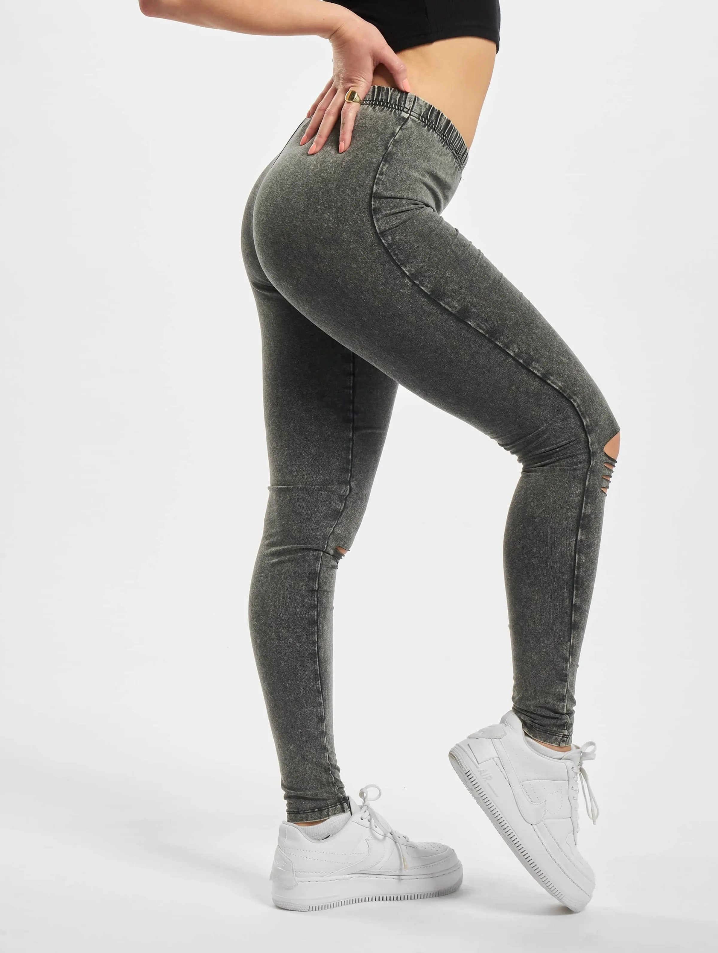Urban Classics Cutted Knee