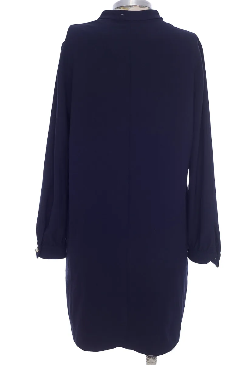 VESTIDO / ENTERIZO COLOR AZUL  ZARA