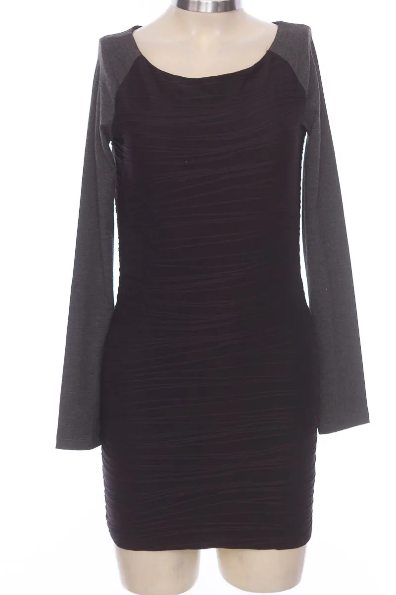 VESTIDO / ENTERIZO COLOR NEGRO  CLOSEANDO