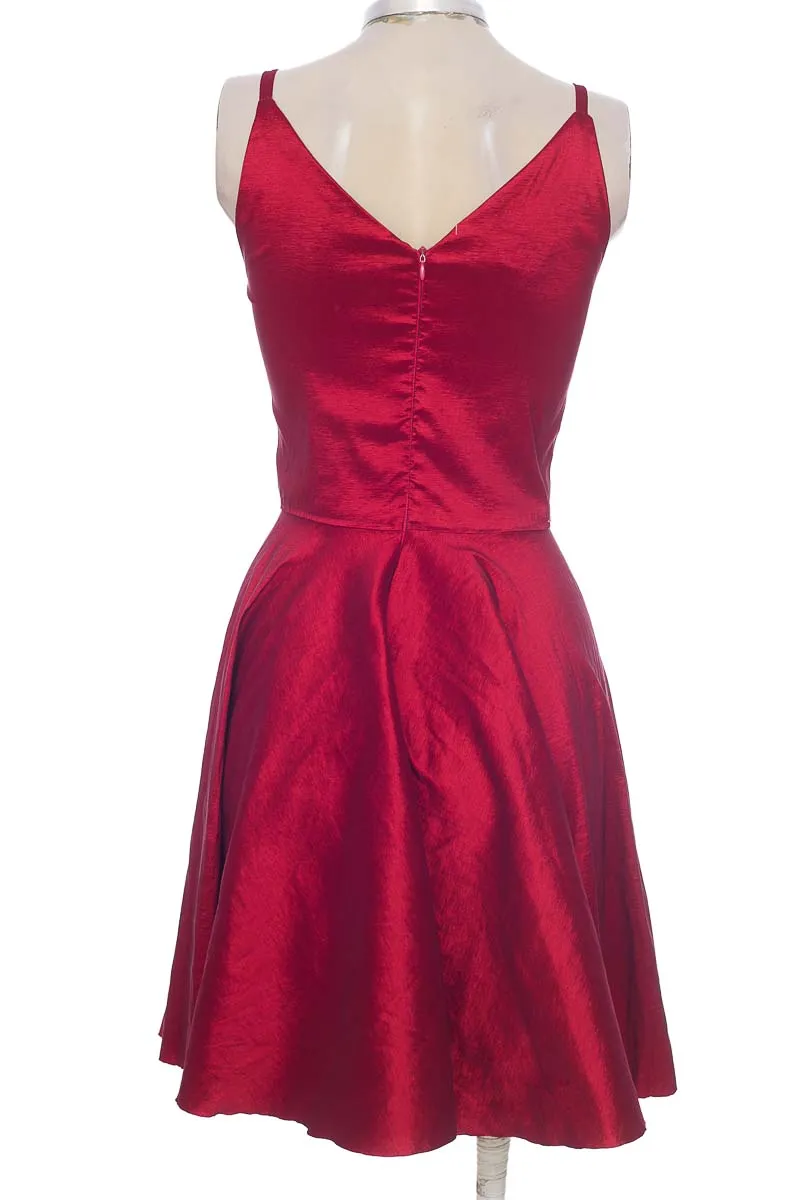 VESTIDO / ENTERIZO COLOR VINOTINTO  CLOSEANDO