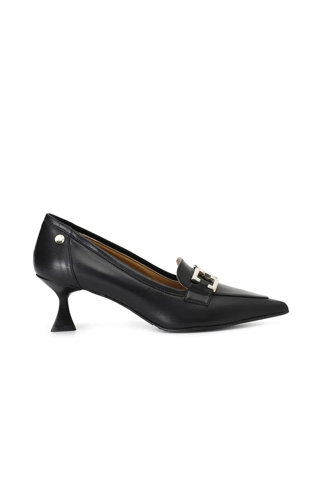 zapato en napa estilo mocasín con accesorio black