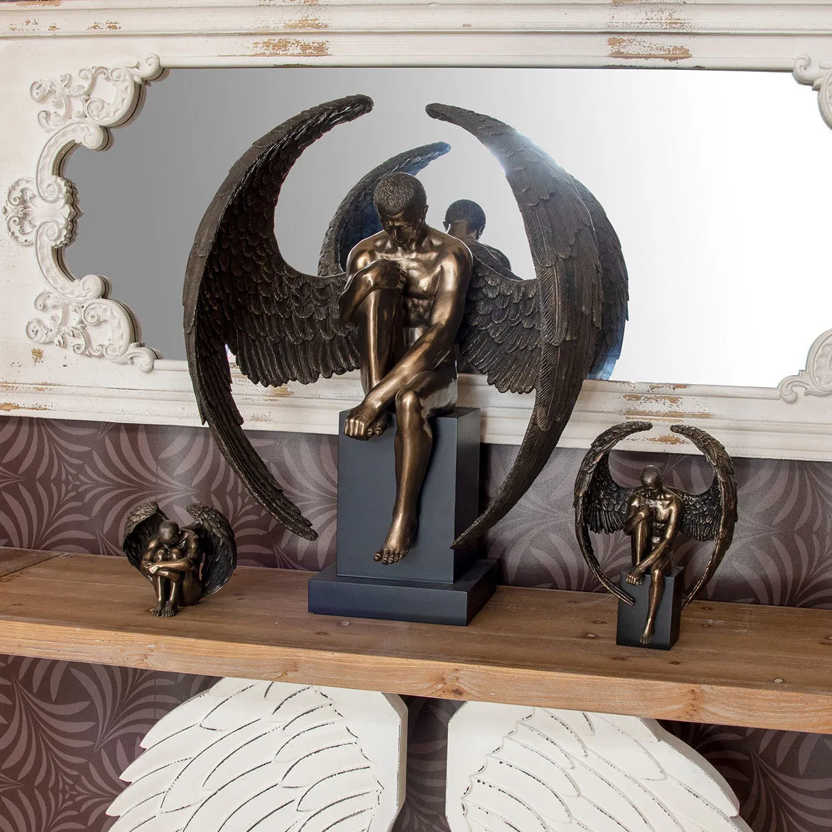 Ángel Desnudo Pedestal